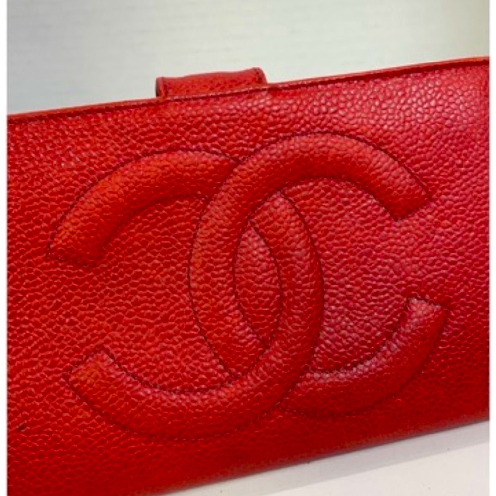 Chanel Red Caviar Leather Kiss-lock Wallet & COA - Picture 11 of 16